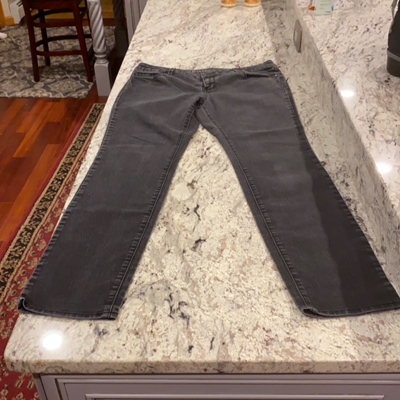 Lauren Conrad black jeans - Picture 2 of 4